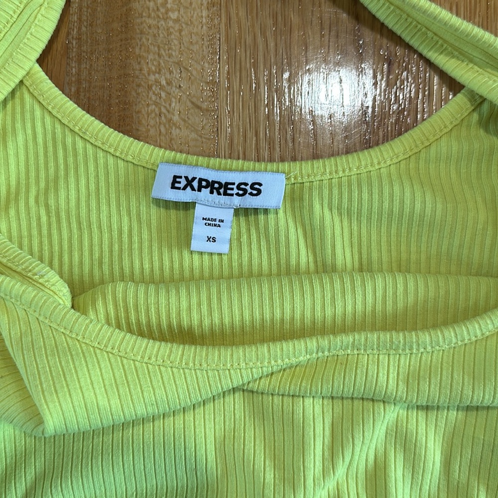 New Neon Yellow Ribbed Crop Top - Picture 3 of 3